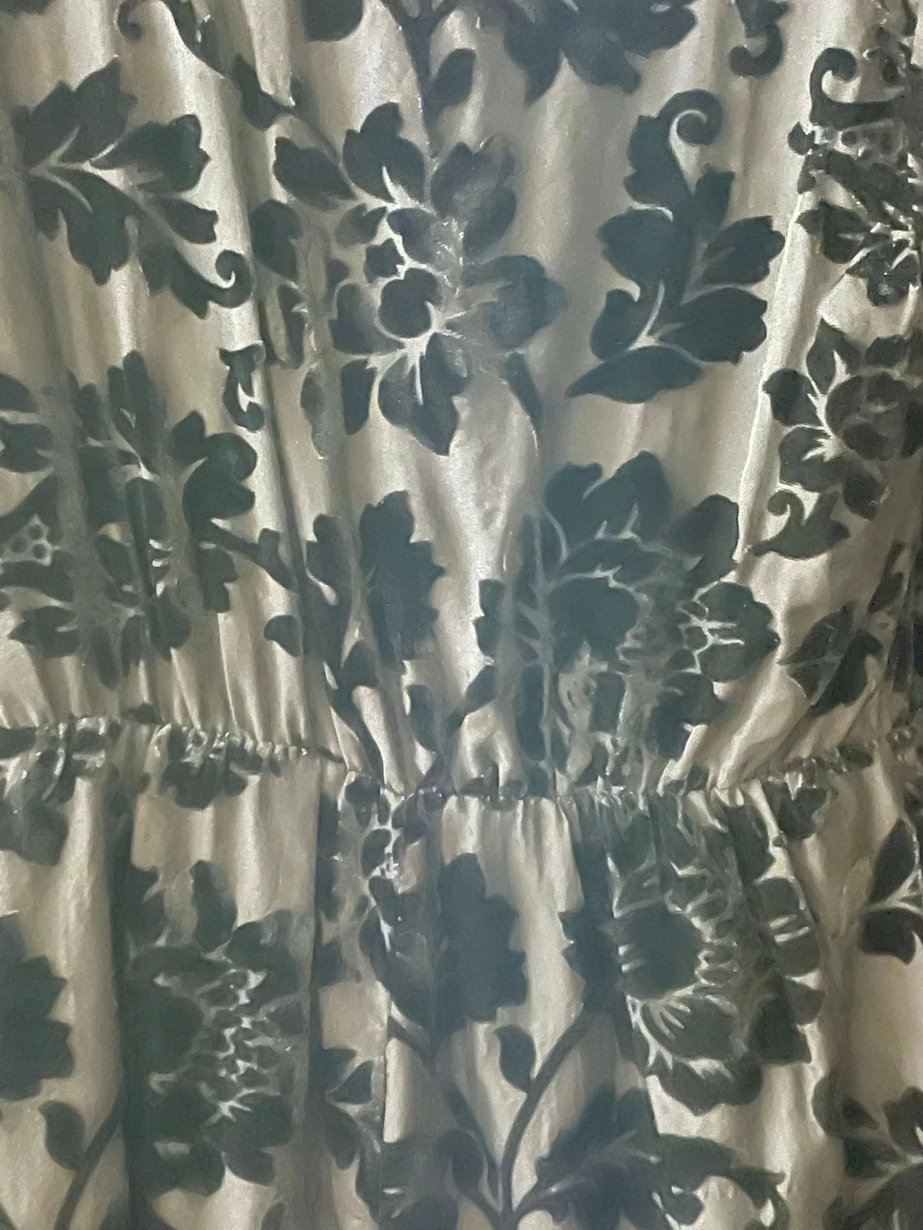 <€€* Womens Large ALTAR’D STATE Black Cross Over Blouse Long Sheer Sleeves Velvet Floral